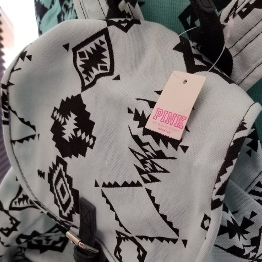 💎RARE VS PINK Pajama Outfit with Backpack - Picture 6 of 8